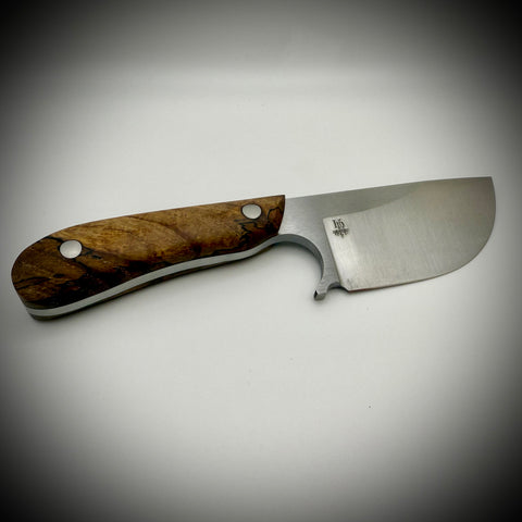 Skinner with Natural Wood Handle
